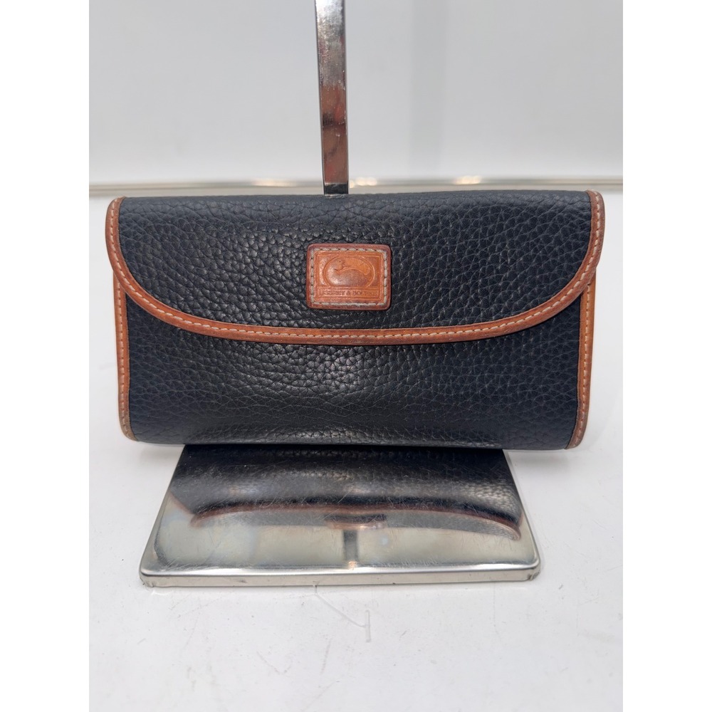 Dooney & Bourke Black Pebbled Leather Continental Clutch Wallet Tan Trim